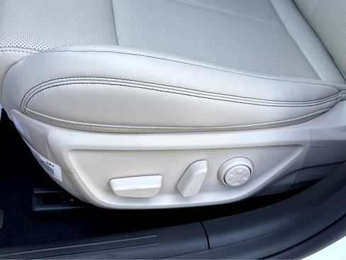 New 2026 Genesis G70 2.5T image 29