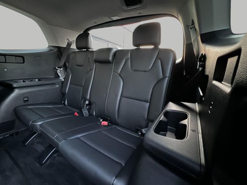 Used 2025 Kia Telluride S AWD/4WD image 40