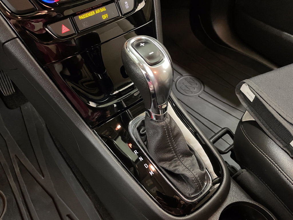 Certified 2018 Buick Encore Preferred FWD image 30