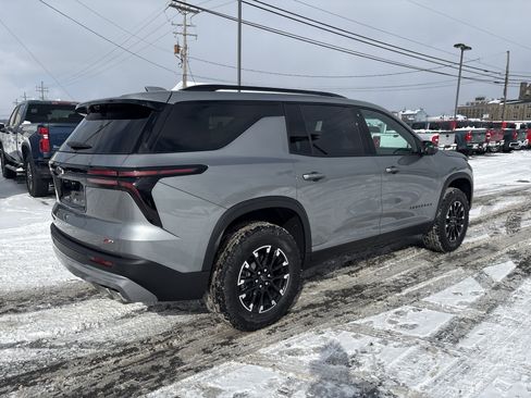 New 2026 Chevrolet Traverse Z71 w/ Driver Confidence Package image 3