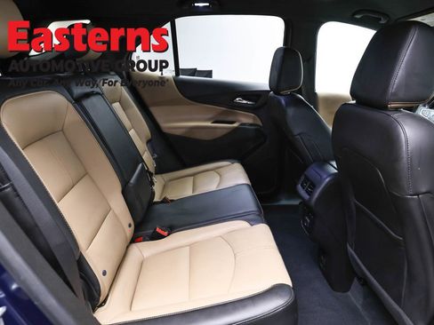 Used 2022 Chevrolet Equinox Premier AWD/4WD image 24