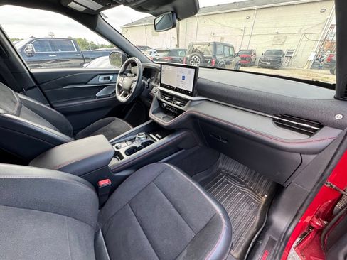 Used 2025 Ford Explorer ST AWD/4WD image 35
