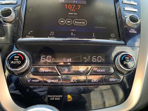 Used 2023 Nissan Murano SV image 16