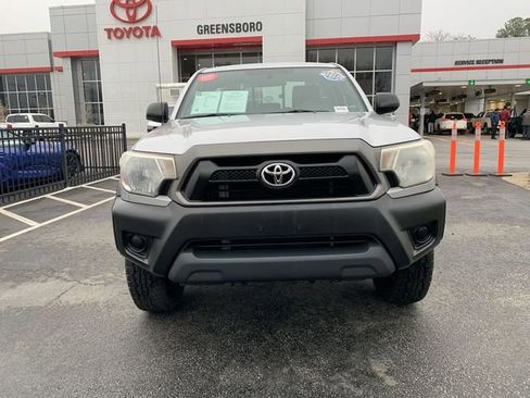 Used 2012 Toyota Tacoma 4x4 Regular Cab image 3