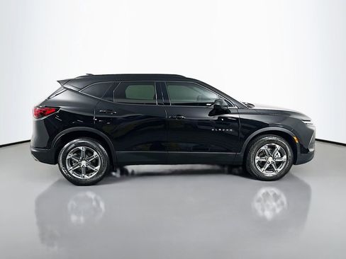 Used 2023 Chevrolet Blazer LT w/ Convenience Package AWD/4WD image 4