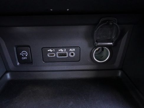 Used 2025 Nissan Sentra SV w/ All-Weather Package FWD image 18