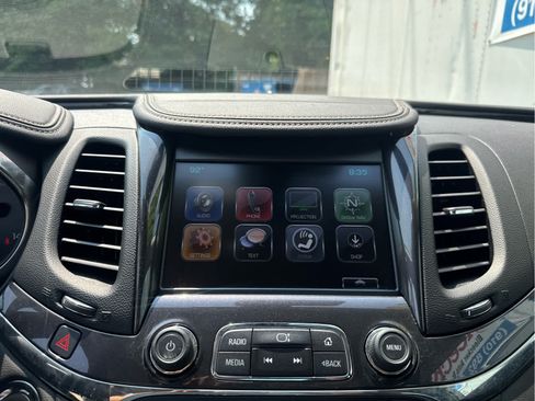 Used 2017 Chevrolet Impala Premier FWD image 27