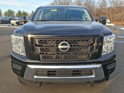 Certified 2023 Nissan Titan SV w/ SV Convenience Package image 2