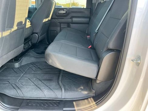 Used 2025 Chevrolet Silverado 2500 Custom w/ Custom Value Package image 19