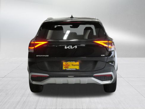 Used 2024 Kia Sportage EX AWD/4WD image 6