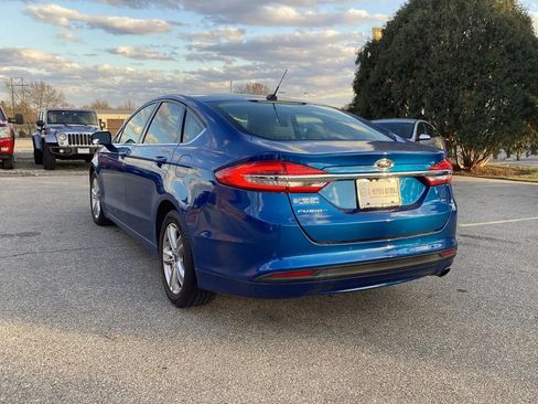 Used 2018 Ford Fusion SE FWD image 7