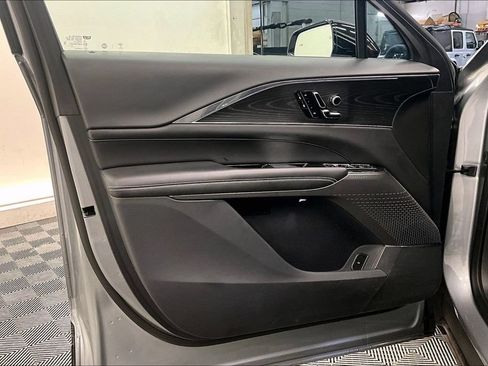 Used 2024 Cadillac Lyriq Luxury RWD image 24
