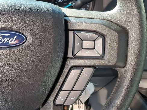 Used 2024 Ford E-450 and Econoline 450 Super Duty w/ Driver's Safety Package image 20