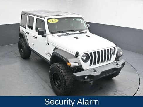 Used 2019 Jeep Wrangler Unlimited Sport S image 19