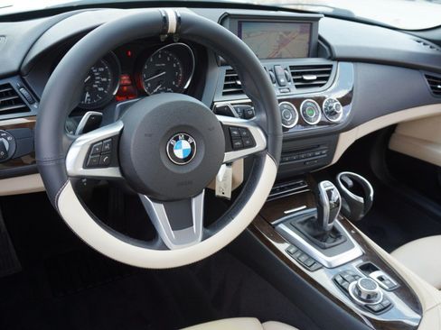Used 2013 BMW Z4 sDrive35i RWD image 26