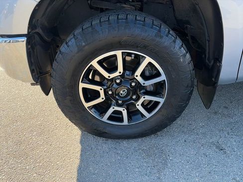 Used 2017 Toyota Tundra SR5 w/ TRD Off Road Package AWD/4WD image 12