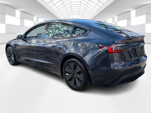 Used 2025 Tesla Model 3 image 5