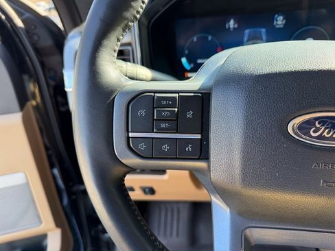 Used 2024 Ford F350 Lariat image 10