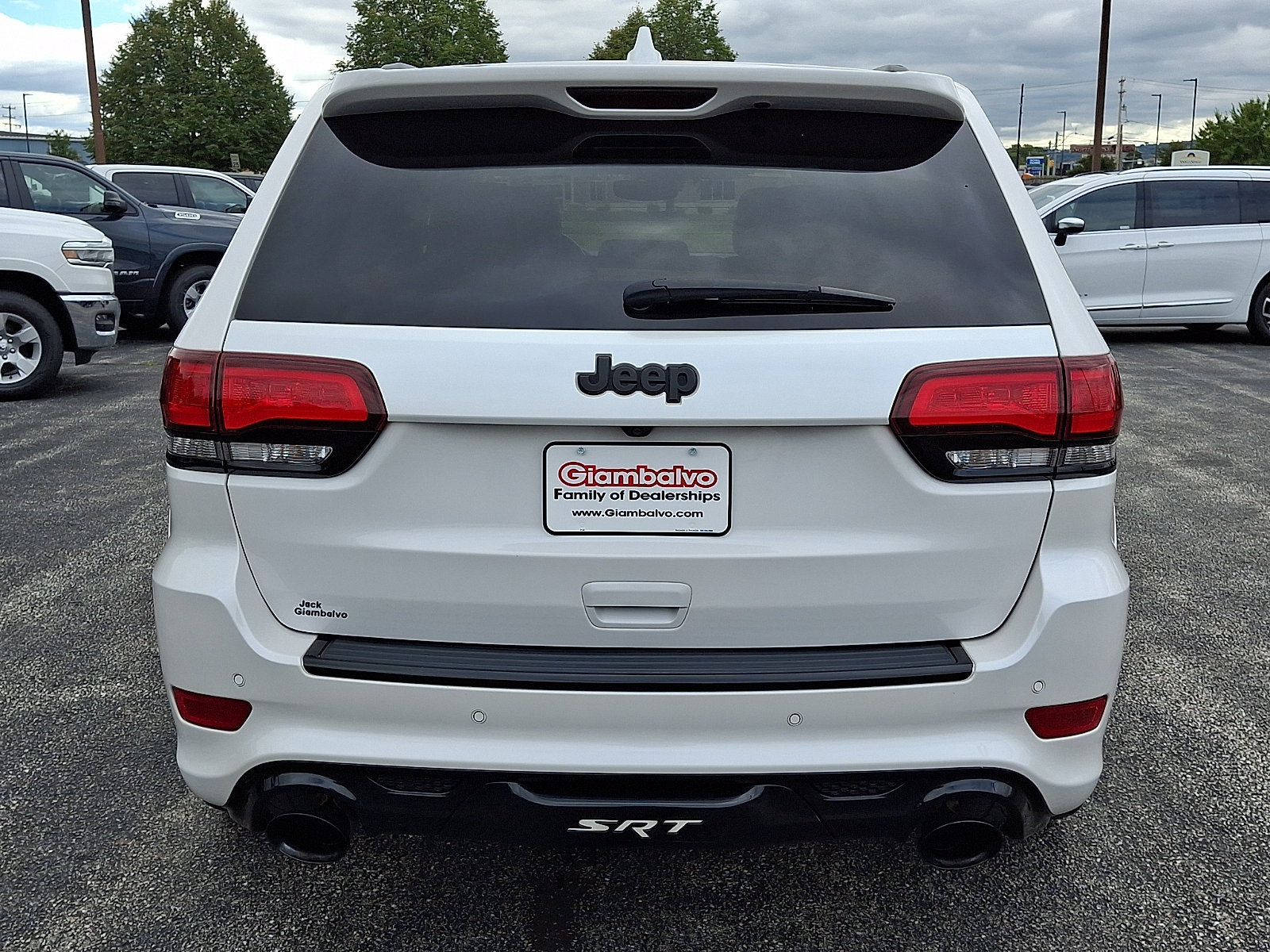 Used 2017 Jeep Grand Cherokee SRT w/ Trailer Tow Group IV AWD/4WD image 6