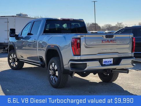 New 2026 GMC Sierra 2500 Denali w/ Denali Reserve Package image 3