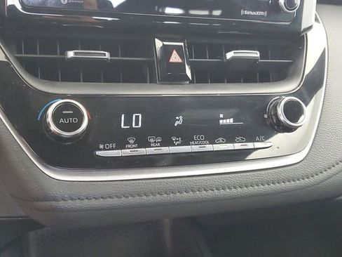 Used 2021 Toyota Corolla SE w/ Carpet Mat Package (TMS) image 29