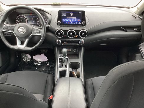 Used 2024 Nissan Sentra SV w/ Lighting Package image 4