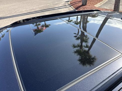 Used 2022 Cadillac XT4 Sport w/ Comfort Package image 10