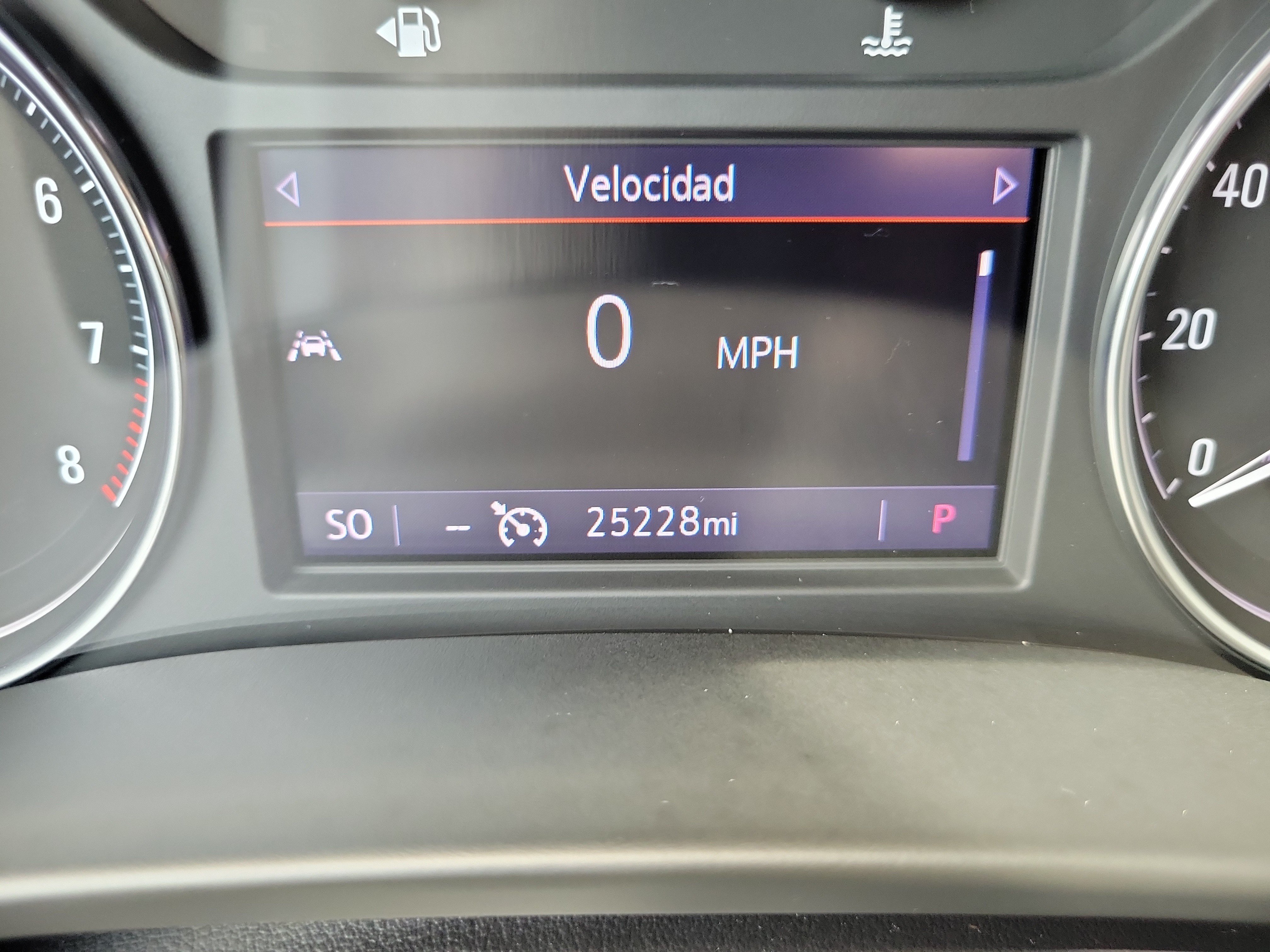 Used 2022 Buick Enclave Essence FWD image 30