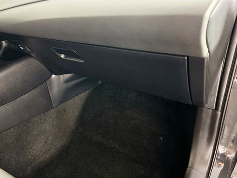 Used 2025 Toyota Corolla LE image 34