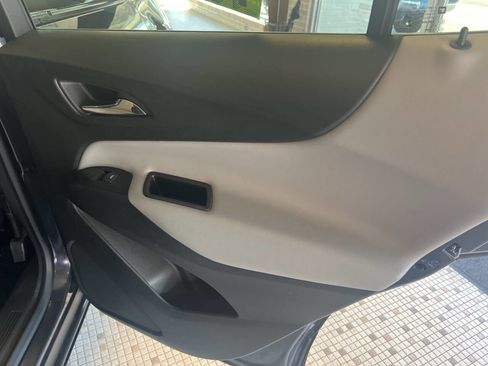 Used 2022 Chevrolet Equinox LS image 52