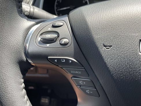 Used 2021 Nissan Murano SL w/ SL Moonroof Package FWD image 11
