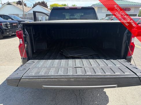 Used 2022 Chevrolet Silverado 1500 LT w/ Protection Package AWD/4WD image 26