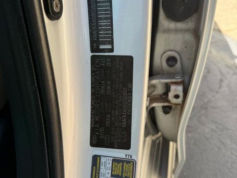 Used 2016 Kia Forte LX FWD image 14