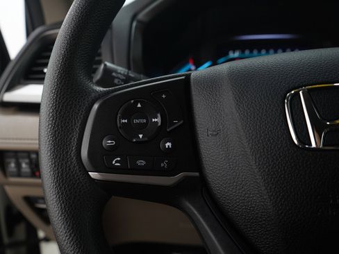 Used 2018 Honda Odyssey EX image 25