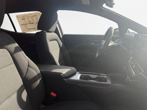 New 2026 Chevrolet Equinox EV LT image 26