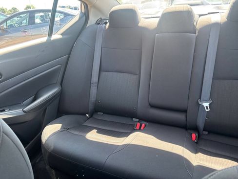 Used 2025 Nissan Altima 2.5 SV FWD image 39