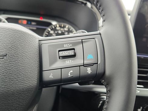 New 2026 Nissan Pathfinder SV image 30