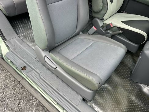 Used 2004 Honda Element EX image 16