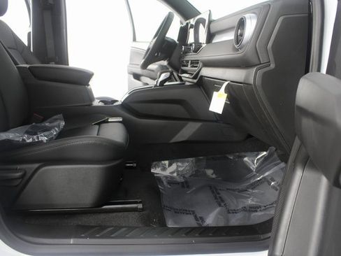 New 2026 Chevrolet Colorado LT image 20