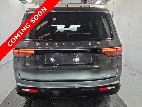 Used 2024 Jeep Wagoneer L Series III w/ Flexible Seating Group AWD/4WD image 4