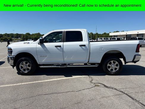 Used 2026 RAM 2500 Big Horn AWD/4WD image 9