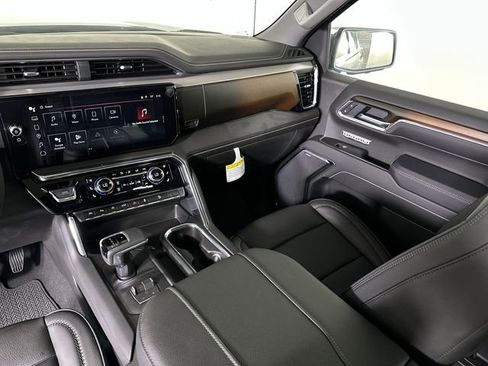 New 2026 GMC Sierra 1500 Denali AWD/4WD image 36