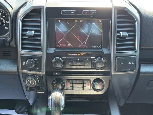Used 2018 Ford F150 XLT w/ Equipment Group 302A Luxury AWD/4WD image 23