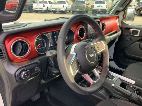 Certified 2023 Jeep Gladiator Rubicon w/ LED Lighting Group image 15