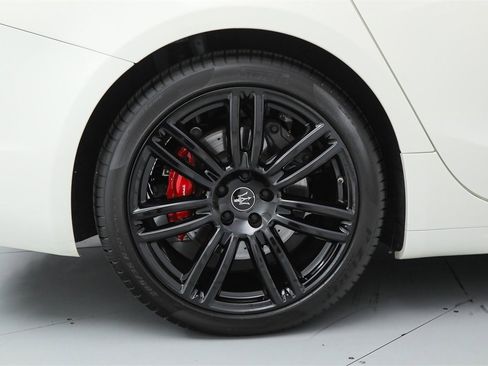 Certified 2024 Maserati Ghibli Modena Ultima Q4 image 27