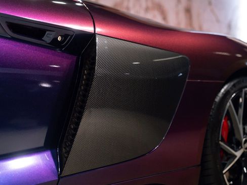 Used 2022 Audi R8 V10 w/ Carbon Exterior Package image 15