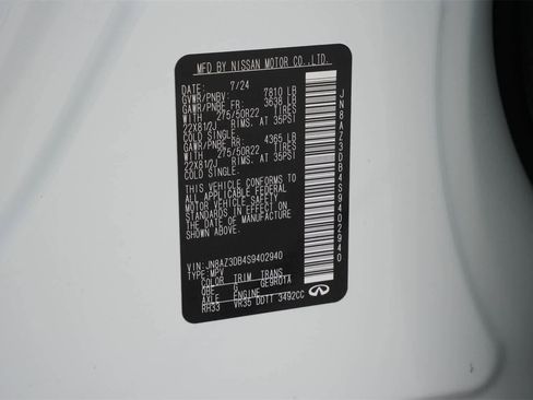 Certified 2025 INFINITI QX80 Sensory image 27