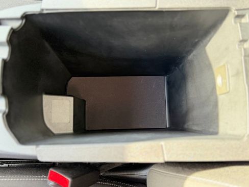 Used 2022 GMC Terrain SLE w/ Driver Convenience Package image 23