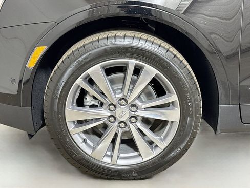 New 2026 Cadillac XT5 Premium Luxury w/ Driver Assist Package FWD image 19