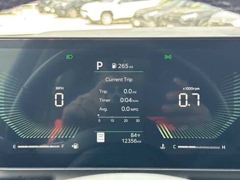 Used 2026 Kia Carnival FWD image 10